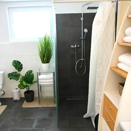 Wunderschoen Zwischen Ortsausgang Und Waldesrand Gelegene, Schoene Apartments Herzogenrath Zewnętrze zdjęcie