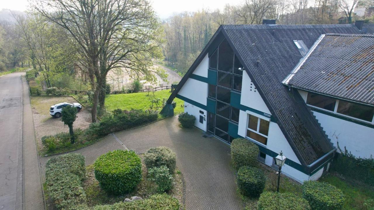 Wunderschoen Zwischen Ortsausgang Und Waldesrand Gelegene, Schoene Apartment Herzogenrath