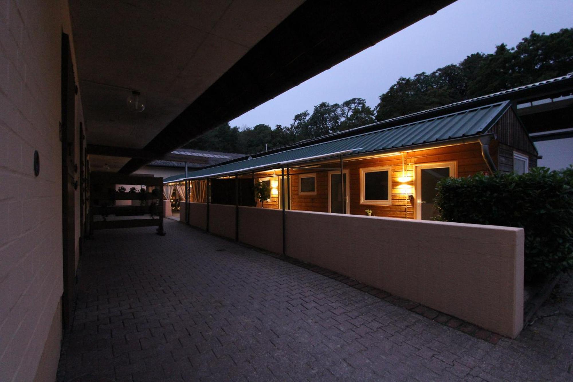 Wunderschoen Zwischen Ortsausgang Und Waldesrand Gelegene, Schoene Apartment
